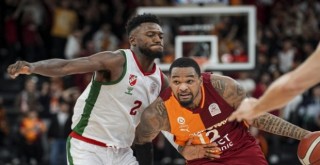 Karşıyaka'da Michael Moore gitti