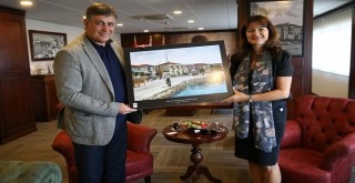 Yunan Konsolosu Tugay'ı ziyaret etti