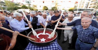 Karşıyaka'da aşure buluşması
