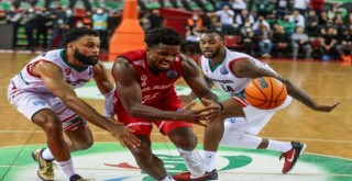 Pınar Karşıyaka evinde Hapoel'e farklı kaybetti