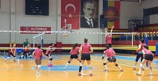Karşıyaka voleybolda hazırlıklarını tamamladı