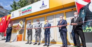 Halkın Bakkalı Karşıyaka'da açıldı