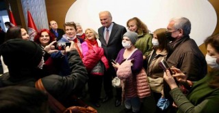 Karşıyaka'da Ediz Hun ile söyleşi...