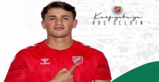 Karşıyaka, Beşiktaş'ın genç oyuncusu Ahmet Yağız Mengi ile imzaladı