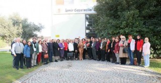 Nar yeniden çiçek açacak