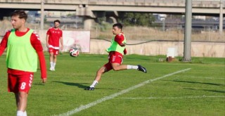 Karşıyaka, Nazillispor'u konuk ediyor