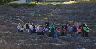 ''Mış gibi'' yapmayan meclis Bayraklı'da toplandı