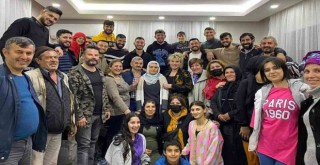 Cumhuriyet Mahallesi'nden 80 kişi CHP'ye üye oldu