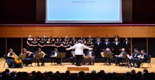 Festivalde Türk müziği gecesi