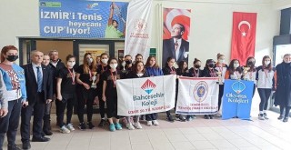 Genç Kadınlar Tenis Birinciliği'nde ilk dört özel okulların