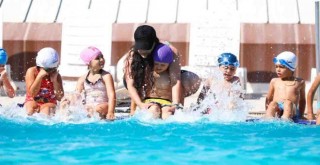 Bayraklı’da yüzme bilmeyen kalmayacak