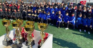 Özgür Attila Turnuvası'nda kazanan yine dostluk oldu