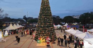 Karşıyaka Yeni Yıl Festivali coşkuyla devam ediyor