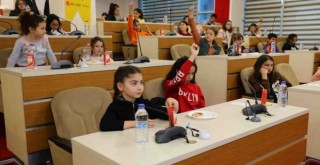 Bayraklı’nın çocukları: Yarınları biz kuracağız