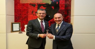 Tunç Soyer: Özel'in teklifine teşekkür ettim...