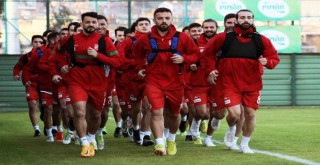 Karşıyaka'da transferde kontenjan sıkıntısı