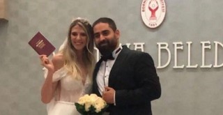 Karşıyakalı Voleybolcu Ayça'dan hayatının imzası