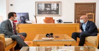 ​İmamoğlu'ndan Soyer'e geçmiş olsun ziyareti