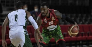 Pınar Karşıyaka'dan Ankara'da 40 fark