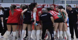 Endo Karşıyaka 2-0'dan dönse de maçı çeviremedi