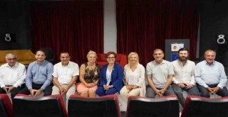 İyi Parti İzmir'den İGC'ye ziyaret