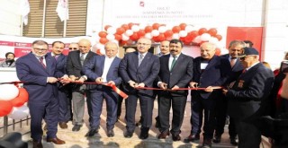 İKÇÜ Karşıyaka 26 no’lu Eğitim Aile Sağlığı Merkezi açıldı
