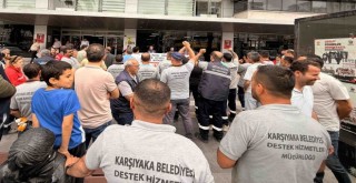 Karşıyaka'da işçiler yarım gün iş bıraktı