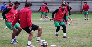 Galibiyeti kaçıran futbolculara 1000'er TL prim…