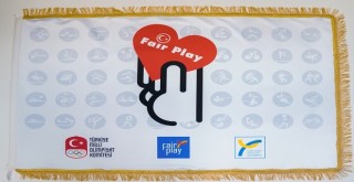 Amatör Spor Kulüplerine Fair Play Şeref Bayrağı