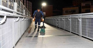 Çiğli’de temizlik seferberliği sürüyor