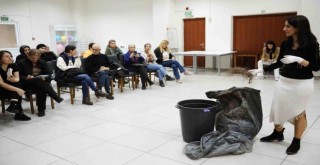 Karşıyaka'da evde tarım uygulamaları eğitimleri devam ediyor