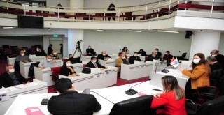 Balçova Belediyesi’nden esnafa maddi yardım