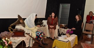 Karşıyaka Müftülüğü Zübeyde Hanım'ı andı