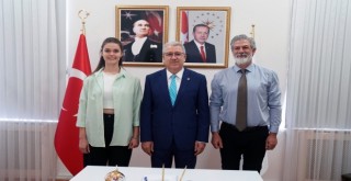 Sporcuların performansını kaydeden ''Giyilebilir Teknoloji'' üretecekler