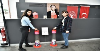 Bornova'da atık pil getiren tarih yolculuğuna çıkıyor