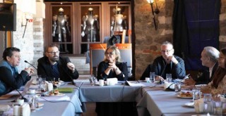 İzmir Şehir Tiyatroları Danışma Kurulu toplandı