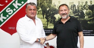 Mesut Toros sözleşme imzaladı...