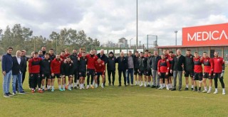 KSK'ye yönetimden moral...