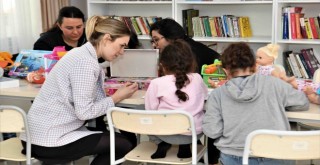 Bornova’dan depremzedelere psikolojik destek