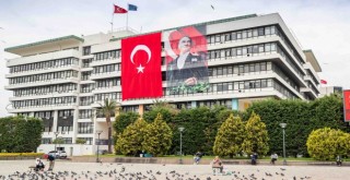 Egeli ihracatçılardan, İzmir Büyükşehir Belediyesi ve Konak Belediyesi Kemeraltı Çarşısı'na taşınsın çağrısı