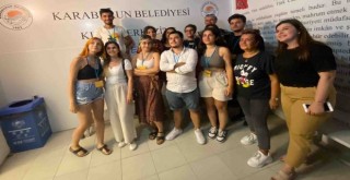 Karaburun Belediyesi üniversite adaylarının yanında