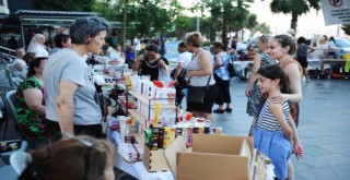 Karşıyaka Çarşısı kadın emeğiyle renkleniyor