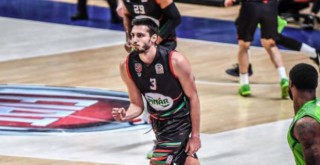 Karşıyaka'da ayrılık yaşandı