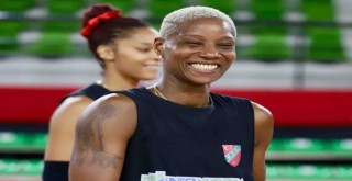 Karşıyaka filede Carcaces ile yollarını ayırdı