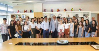 Gaziemir Belediyesi Gençlik Meclisi yola çıkıyor