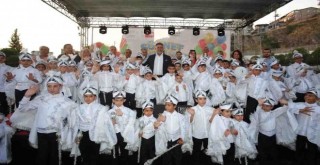 Bayraklı’da toplu sünnet şöleni