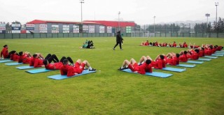 Karşıyaka transfer için beklemede