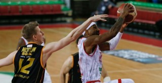 Pınar Karşıyaka evinde Galatasaray'a kaybetti