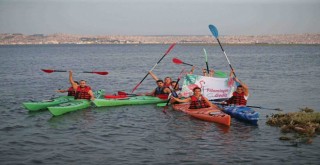 Karşıyakalı gençler Karşıyaka'ya sahip çıkıyor
