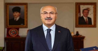 Vali Köşger: Başvuran öğrencilerin tamamı yurtlarda